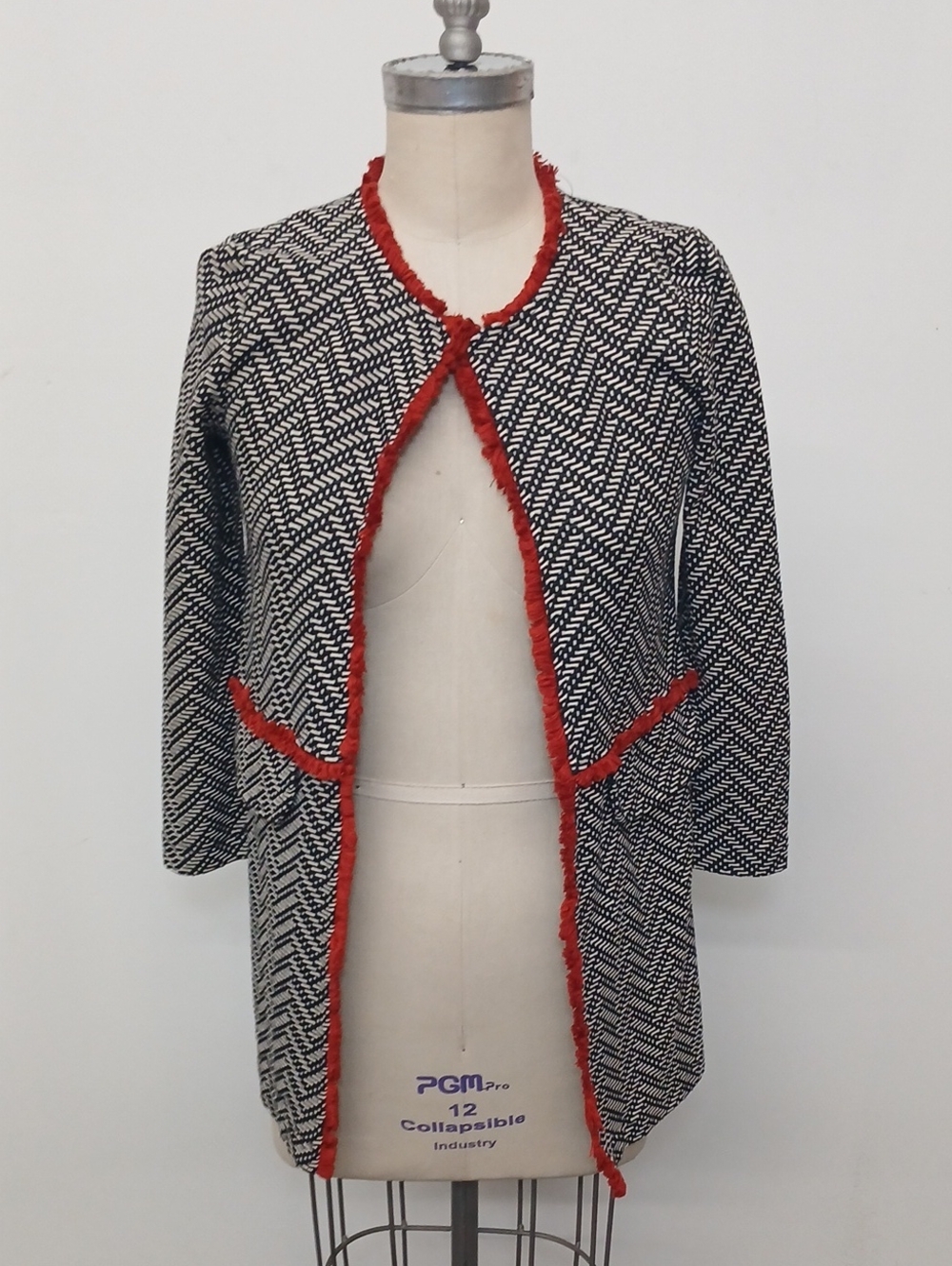 SFERA Womens Black & White Tweed Coatigan with Red Trim